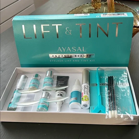 Ayasal and Mellucci Eyelash Lift and Tint Kit bundle - Picture 6 of 10